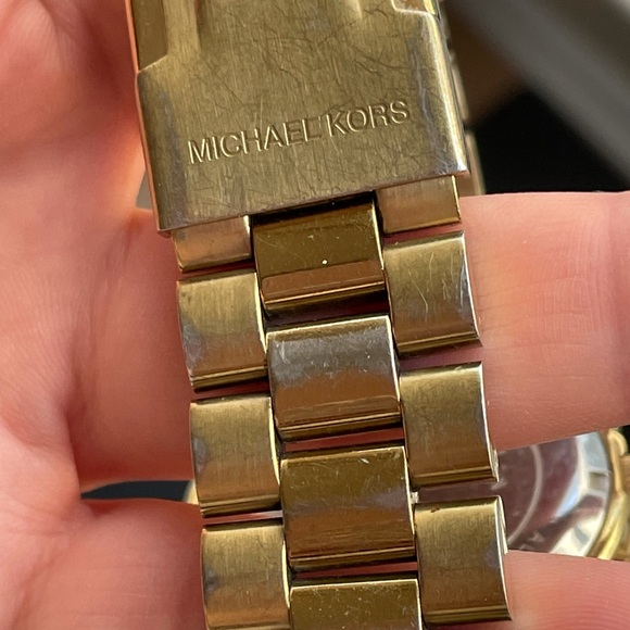 Michael Kors Gold Runway Watch - Picture 10 of 12